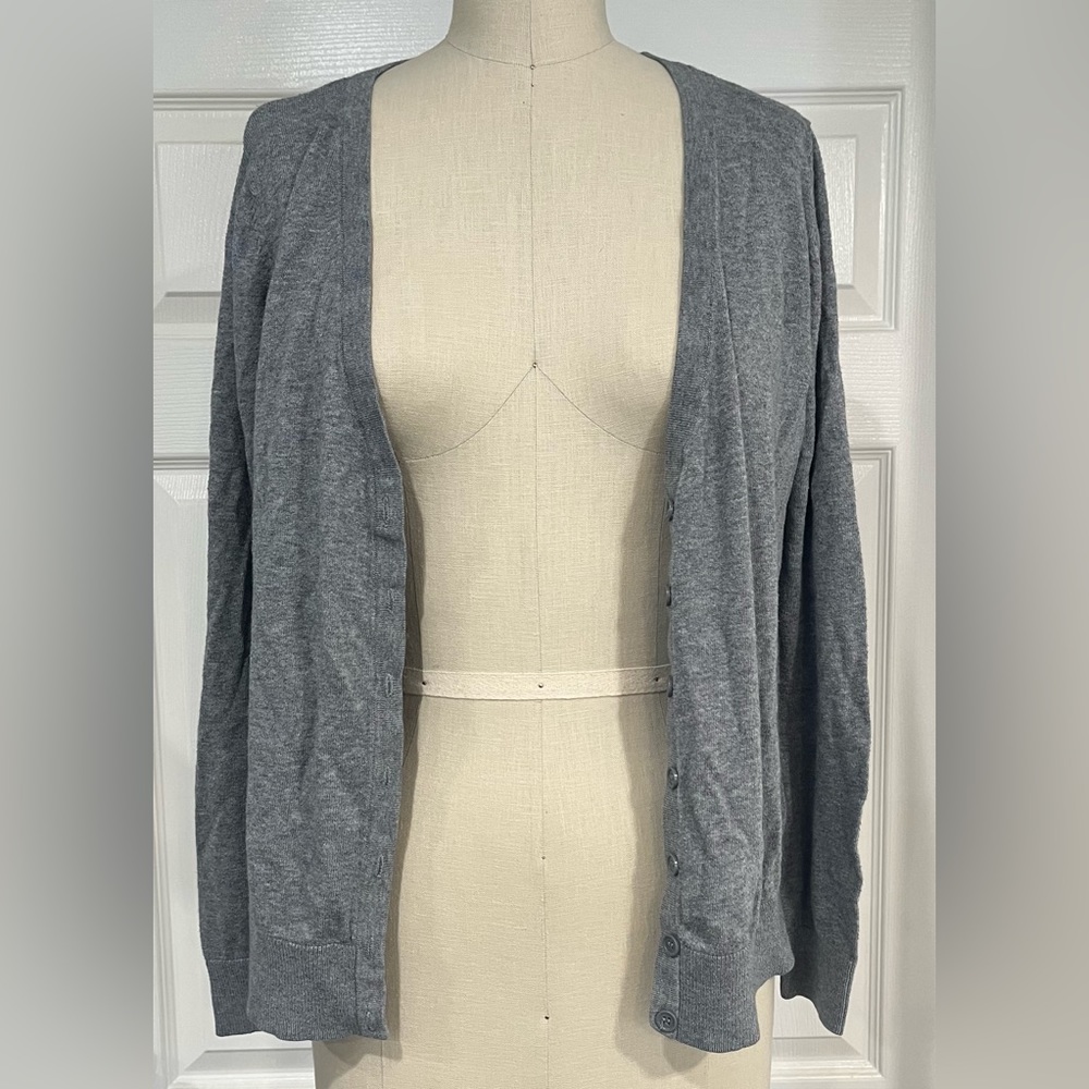 Forever21 gray cardigan sz M